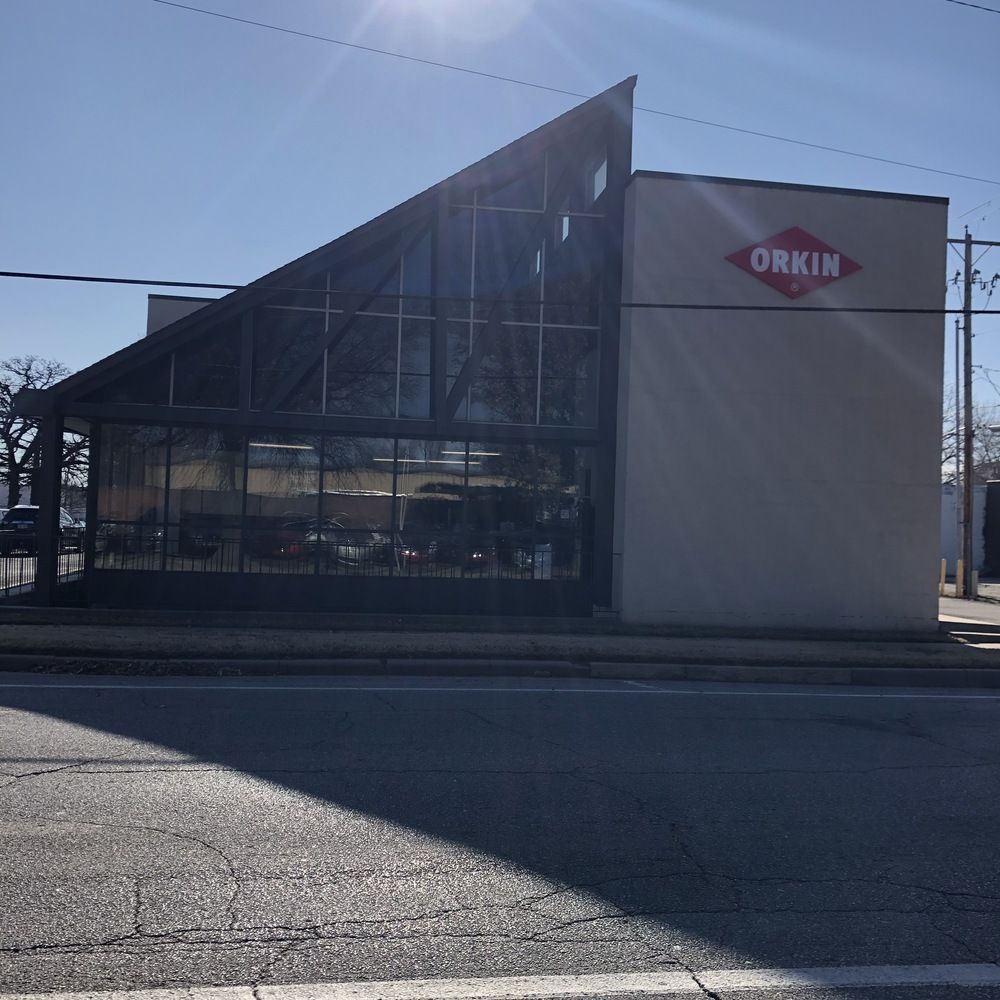 Downtown Commercial Office Opportunity: 1555 E 2nd St N, Wichita, KS 67214